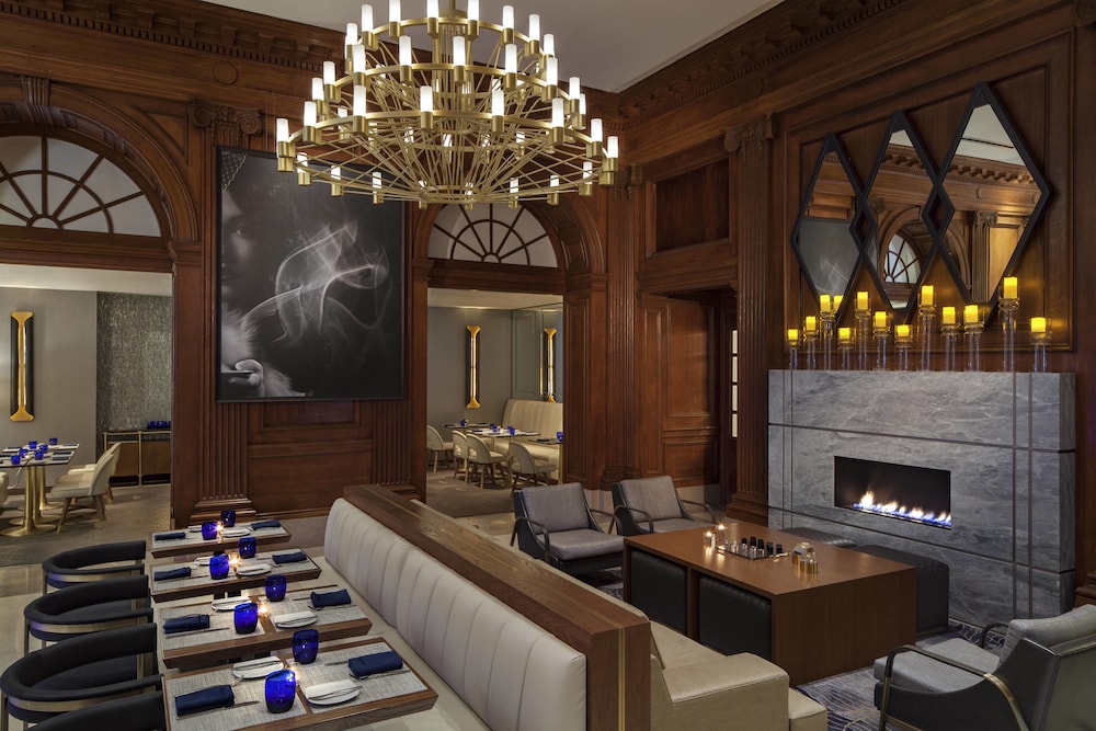 Le Meridien Philadelphia 24/26
