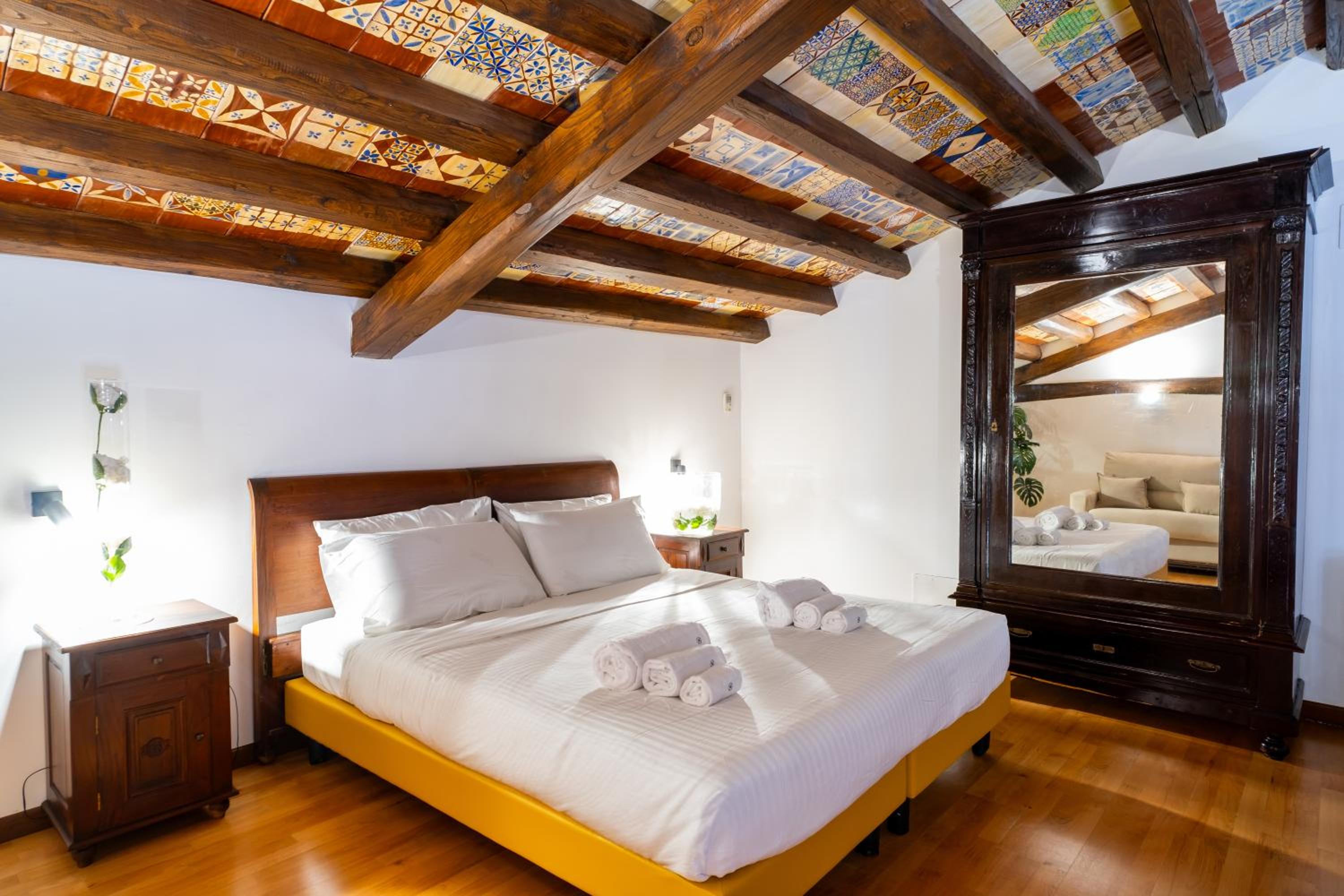 Superior, Triple, GRAND HOTEL LA BATIA 2/7