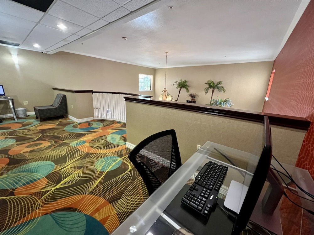 Quality Inn and Suites Near University 34/39