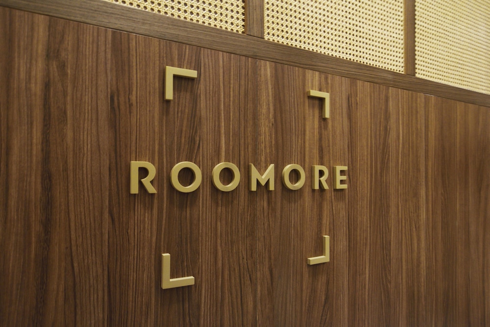 Roomore Apartments 33/50