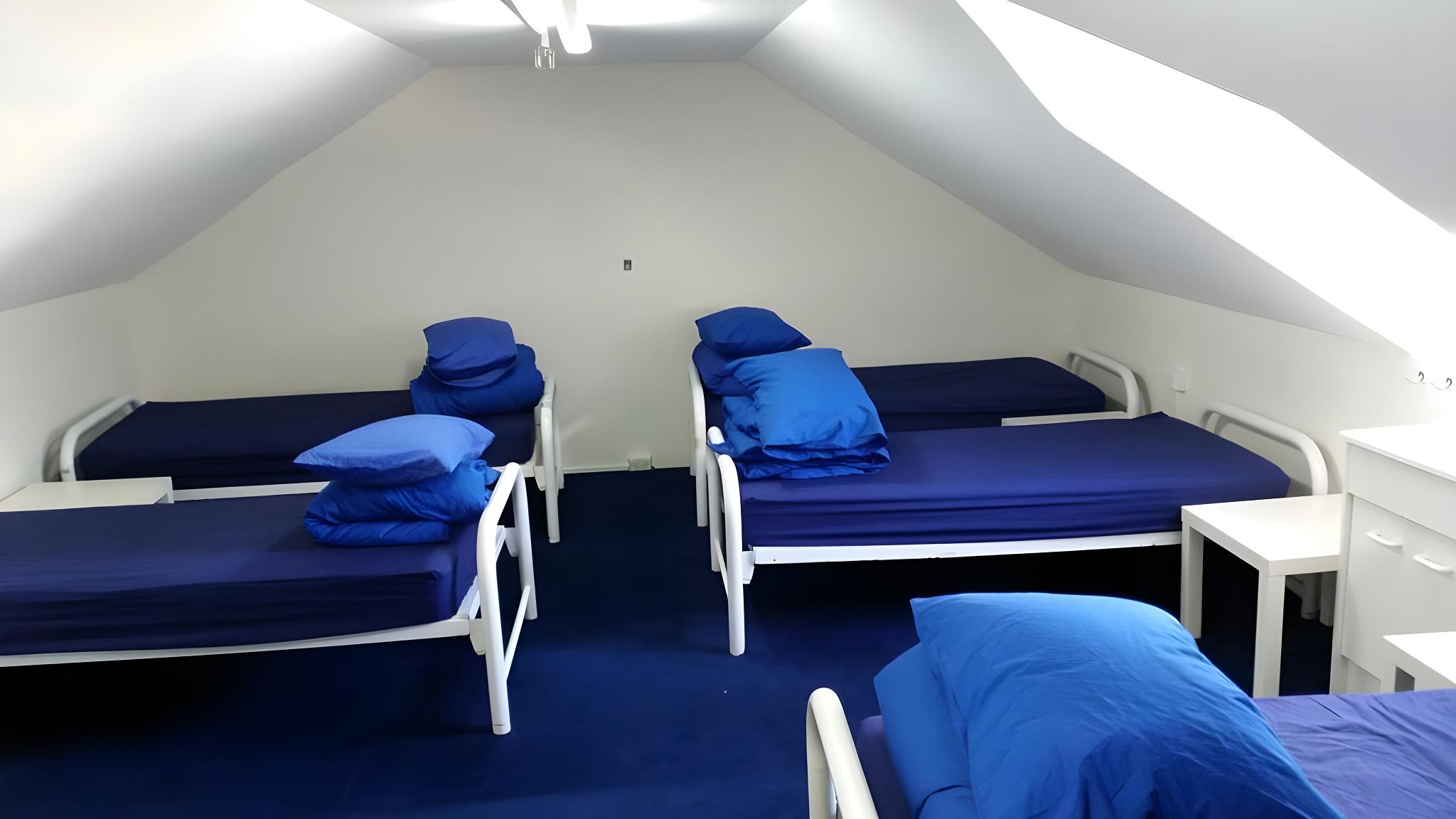 Female Dorm, Female Only, 11 Beds, Shared Bathroom