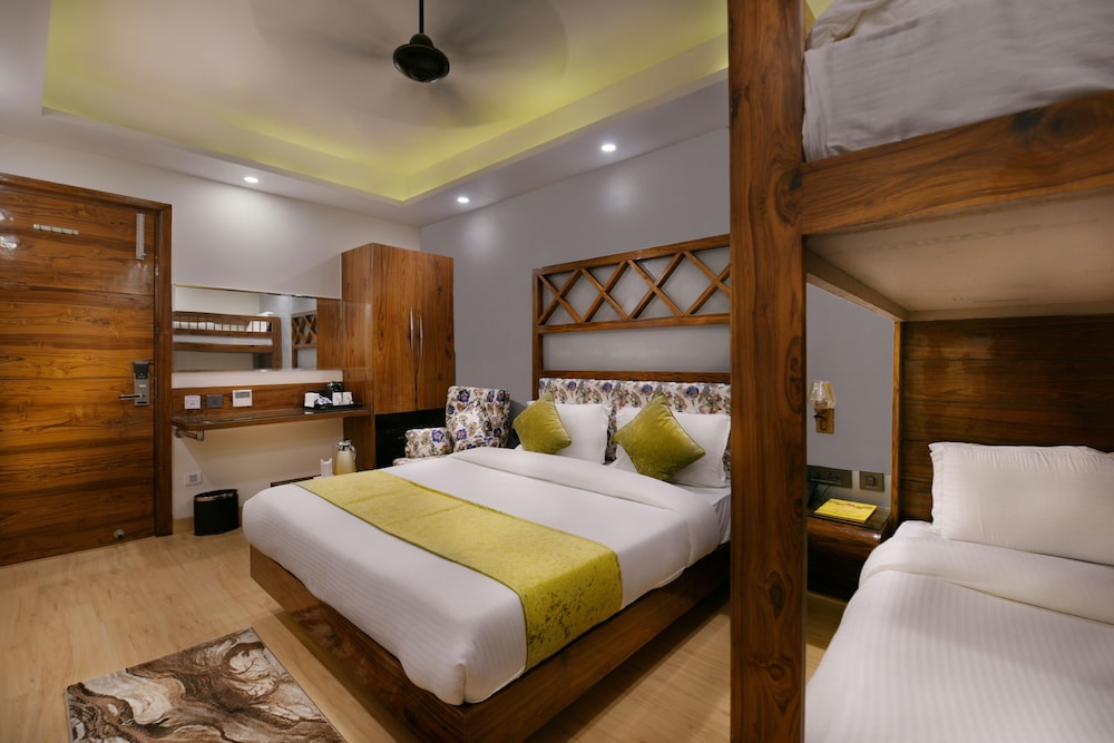 Hotel Blue Pearl Paharganj 41/50