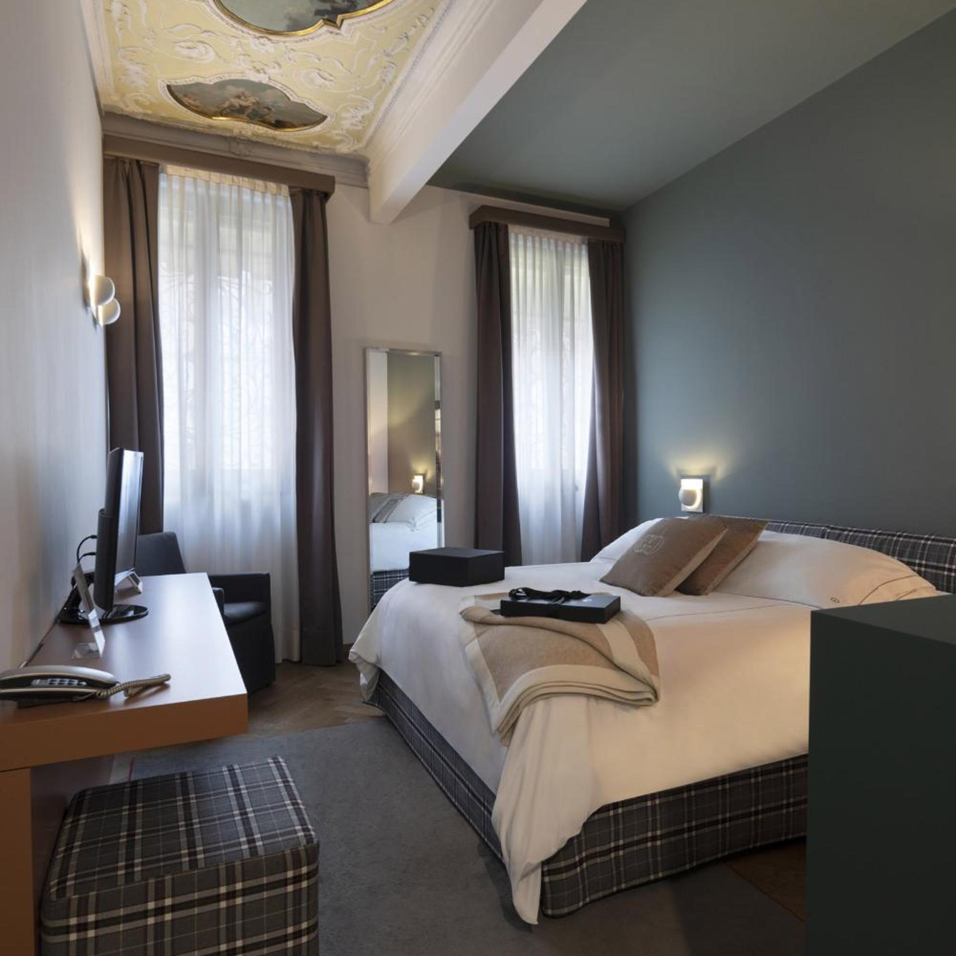 غرفة ديلوكس بإطلالة على القناة، Hotel Corte di Gabriela 2/5