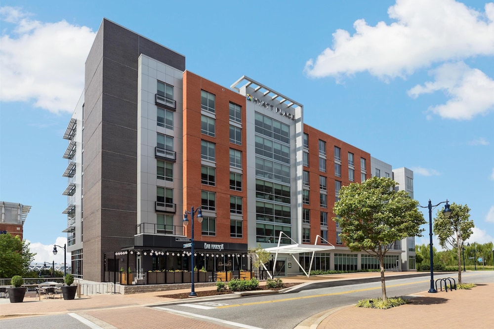Hyatt Place National Harbor 54/61