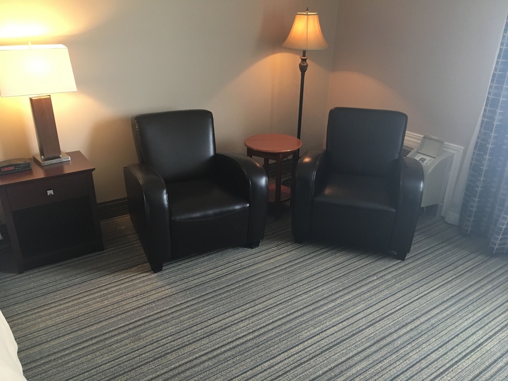 Ramada by Wyndham London 28/59