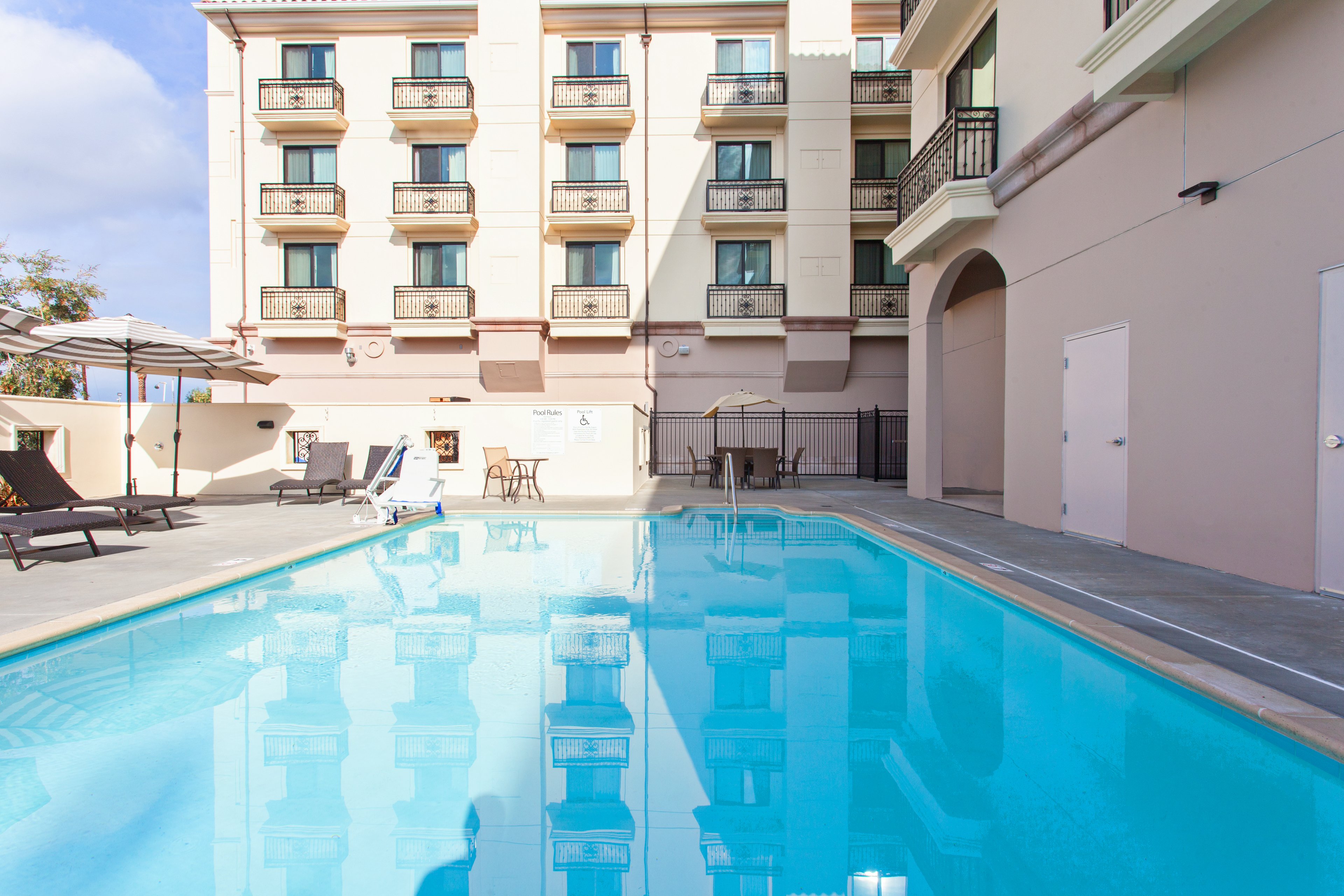 Holiday Inn El Monte - Los Angeles 33/70