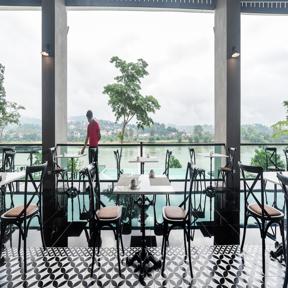 Chiangkhong Teak Garden Riverfront Hotel 62/74