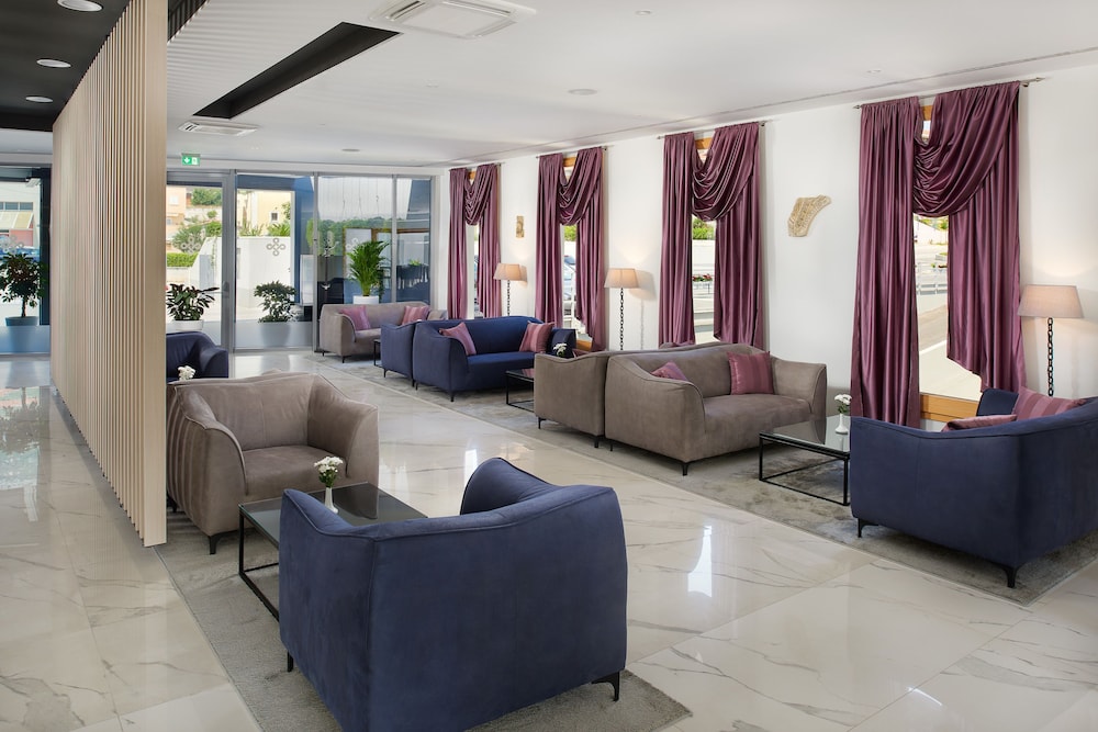 Hotel Salona Palace 53/70