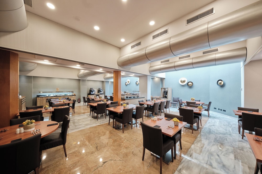 Hotel Catalonia Gracia 53/74