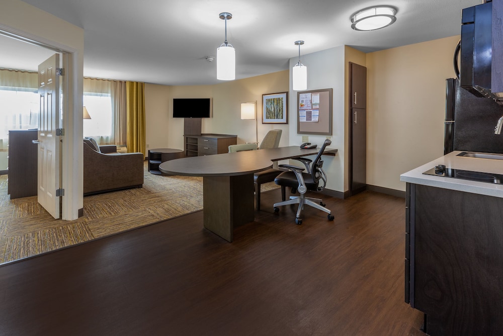 Candlewood Suites Kalamazoo 45/50