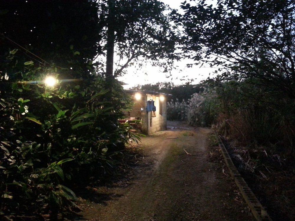 Okinawa Motobu Guesthouse - Hostel 23/29