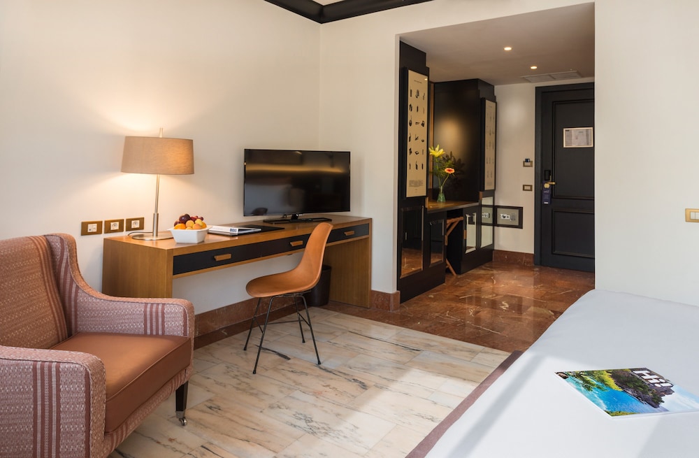 H10 Tribeca 22/49