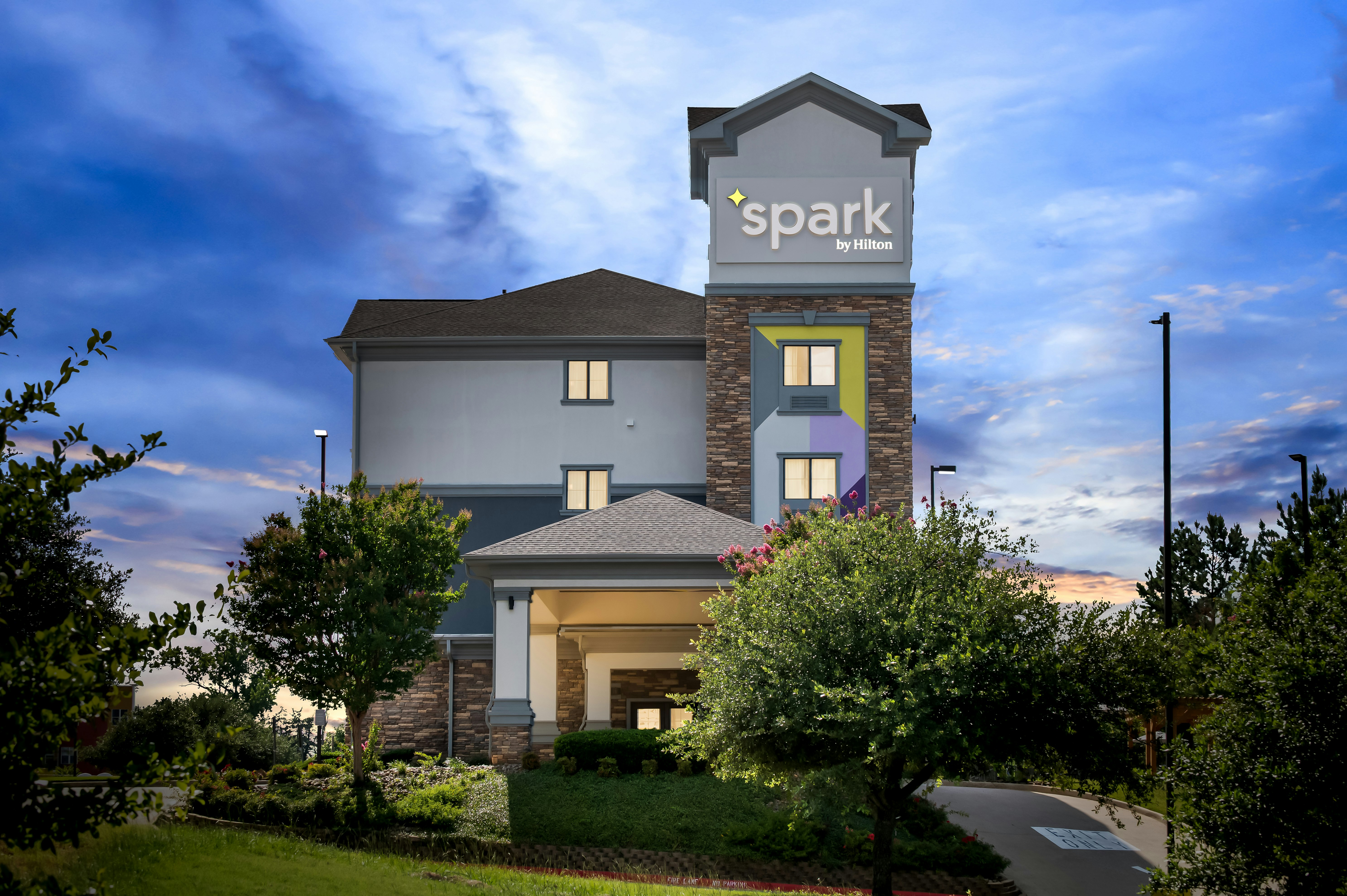 Spark by Hilton Longview 2/19