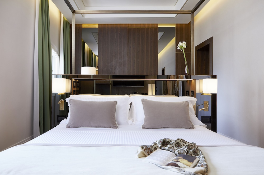 Messori Suites 23/68