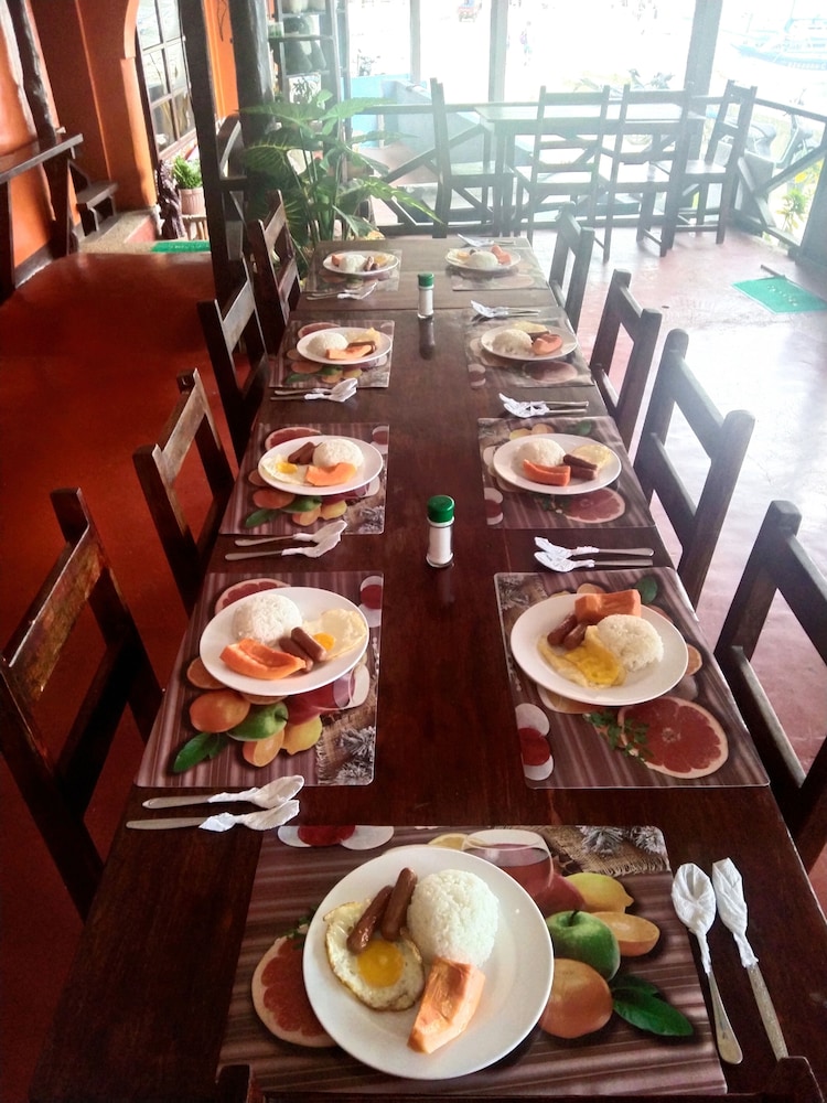 El Nido Corner Pension And Restaurant 35/50