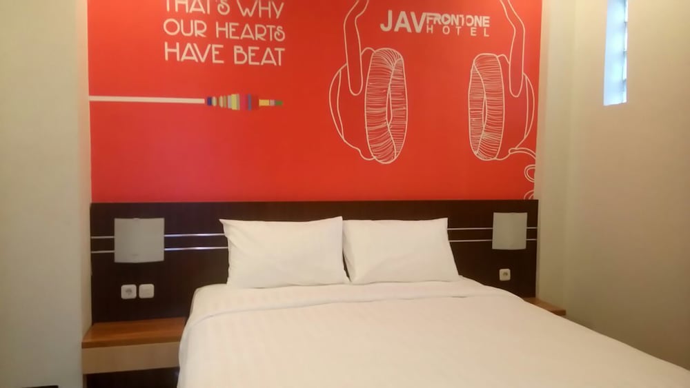 JNJ FRONT ONE HOTEL LAHAT 23/26