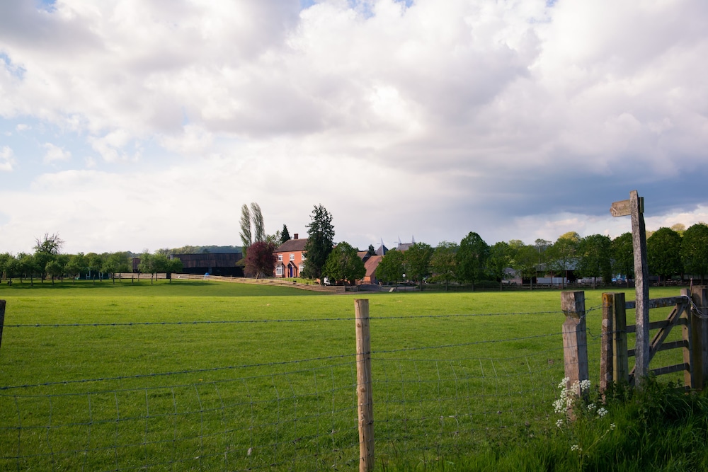Huntlands Farm 59/64