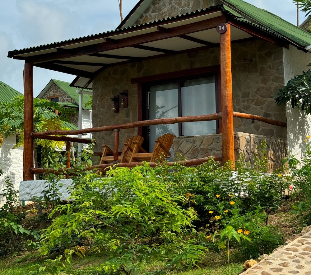 Eco Hotel Summer Usiacuri 43/47