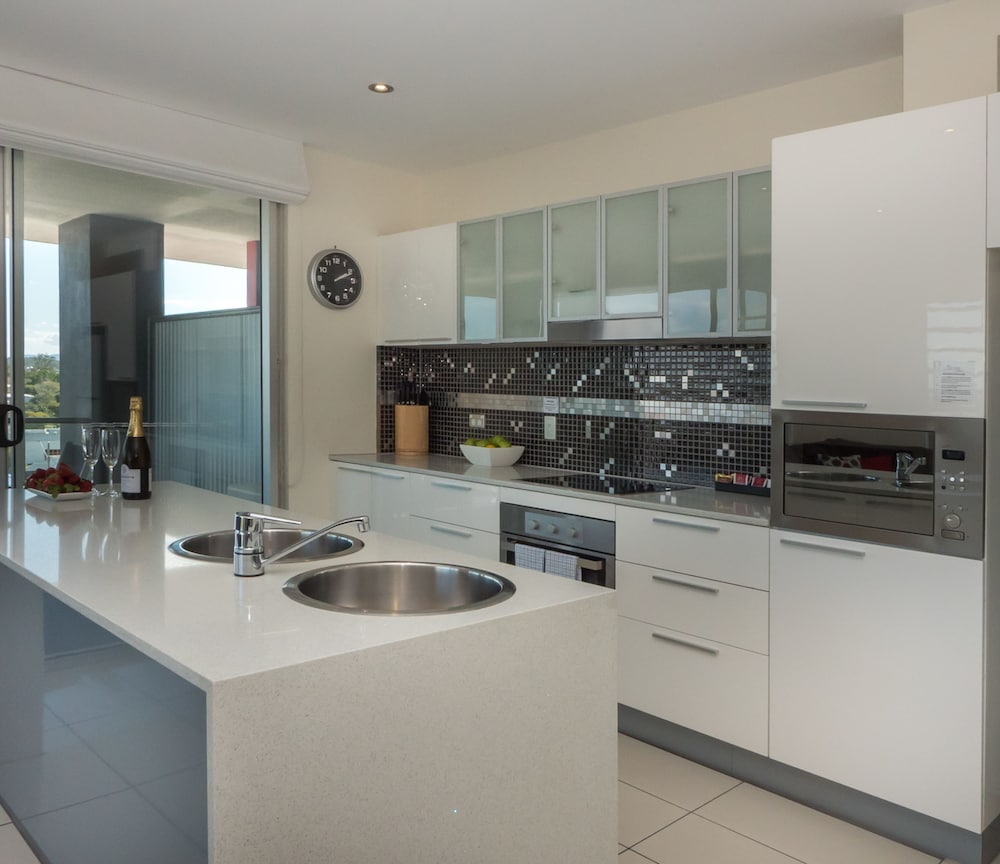 THE CHERMSIDE APARTMENTS 45/57