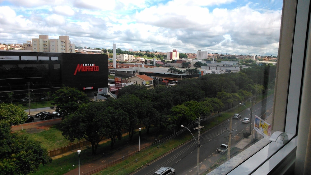 Ipe Center Hotel 5/50
