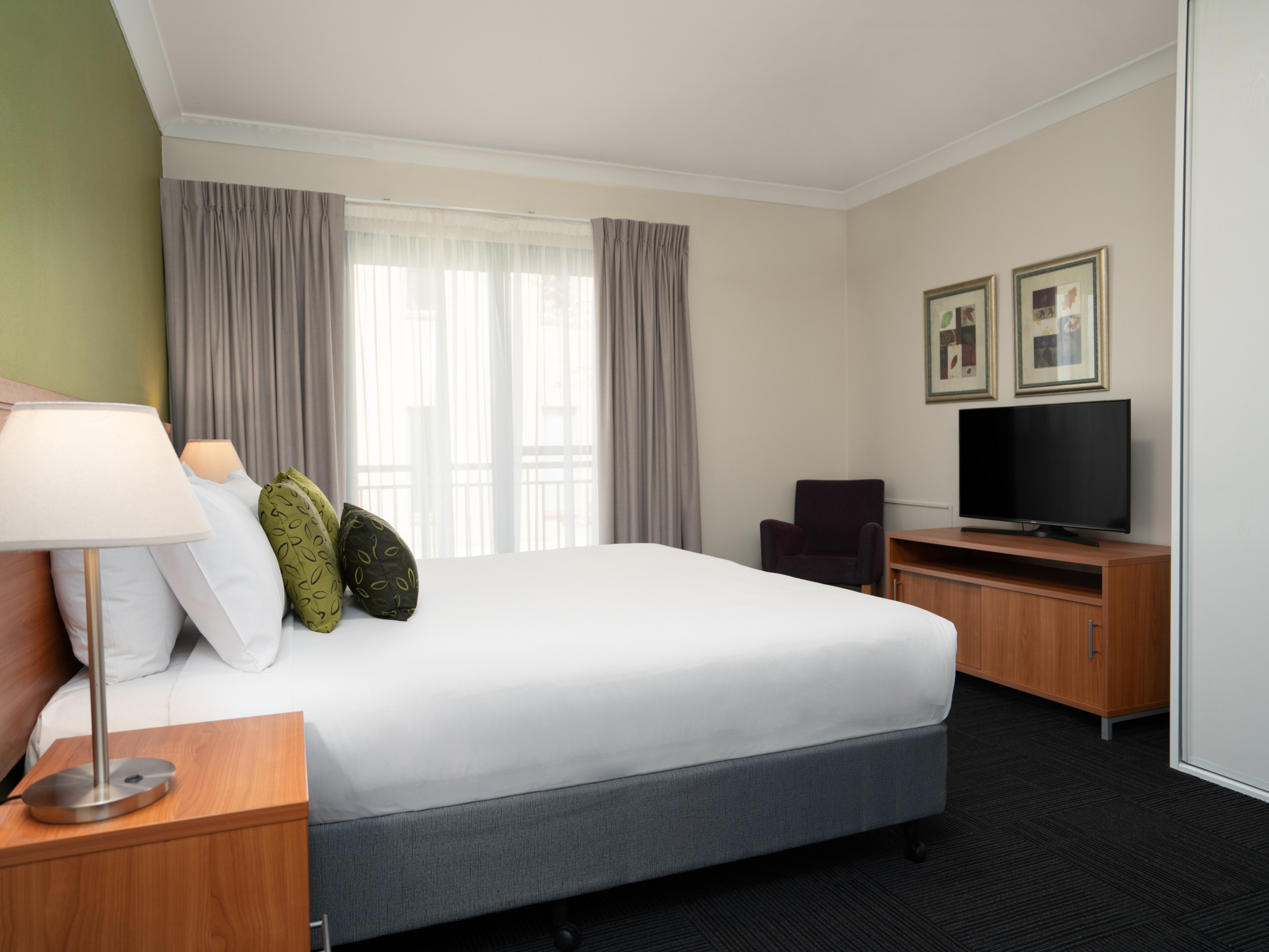 Leisure Inn Spires 19/50