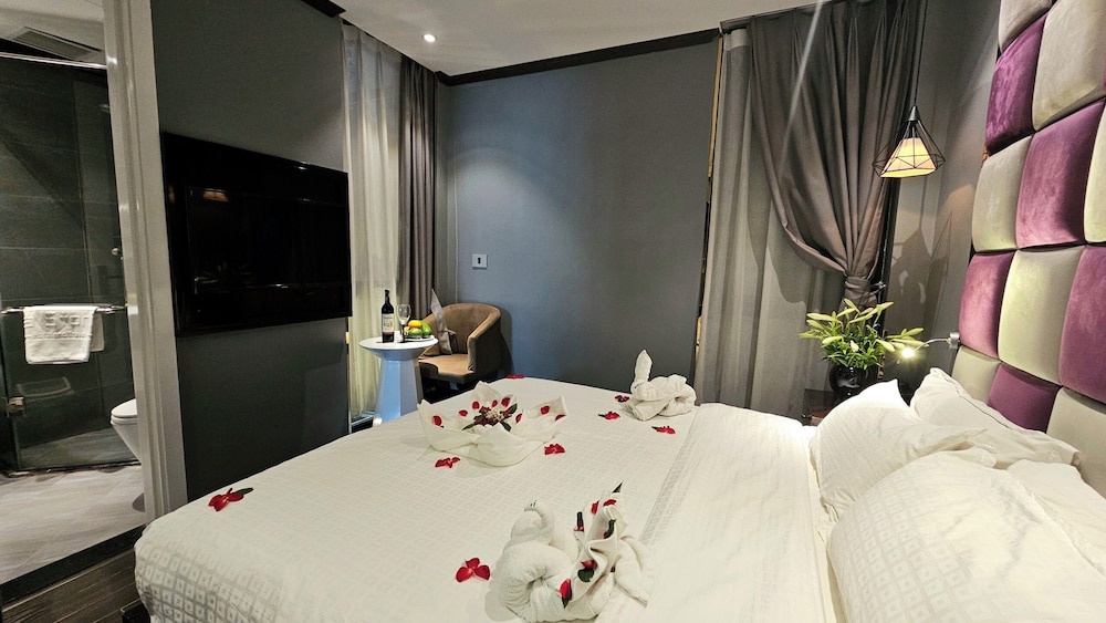 Hanoi La Storia Hotel 23/64
