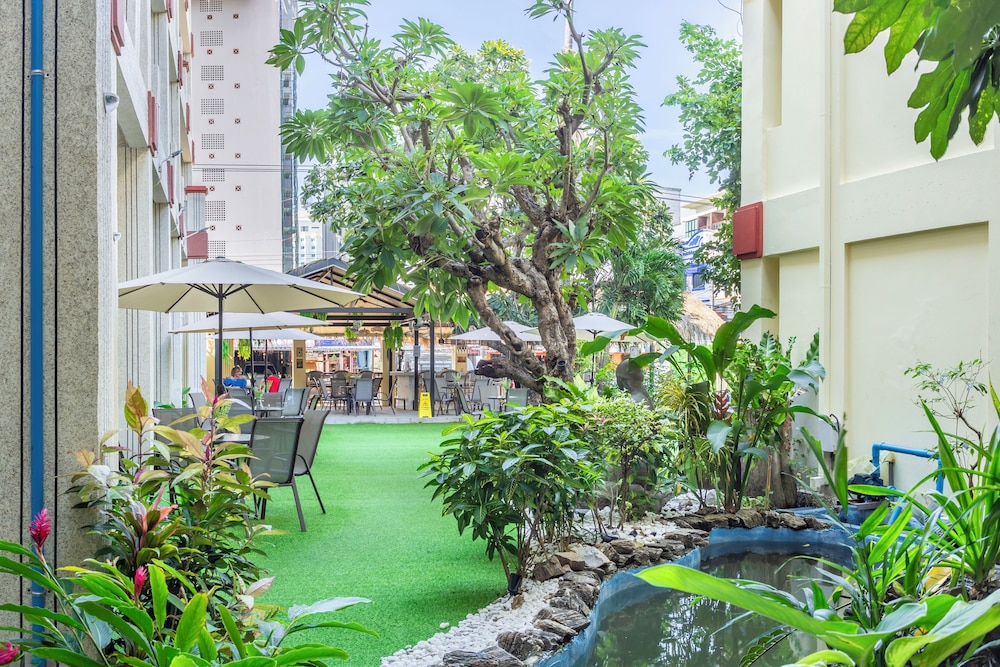 Mermaid S Beach Resort Jomtien 36/44