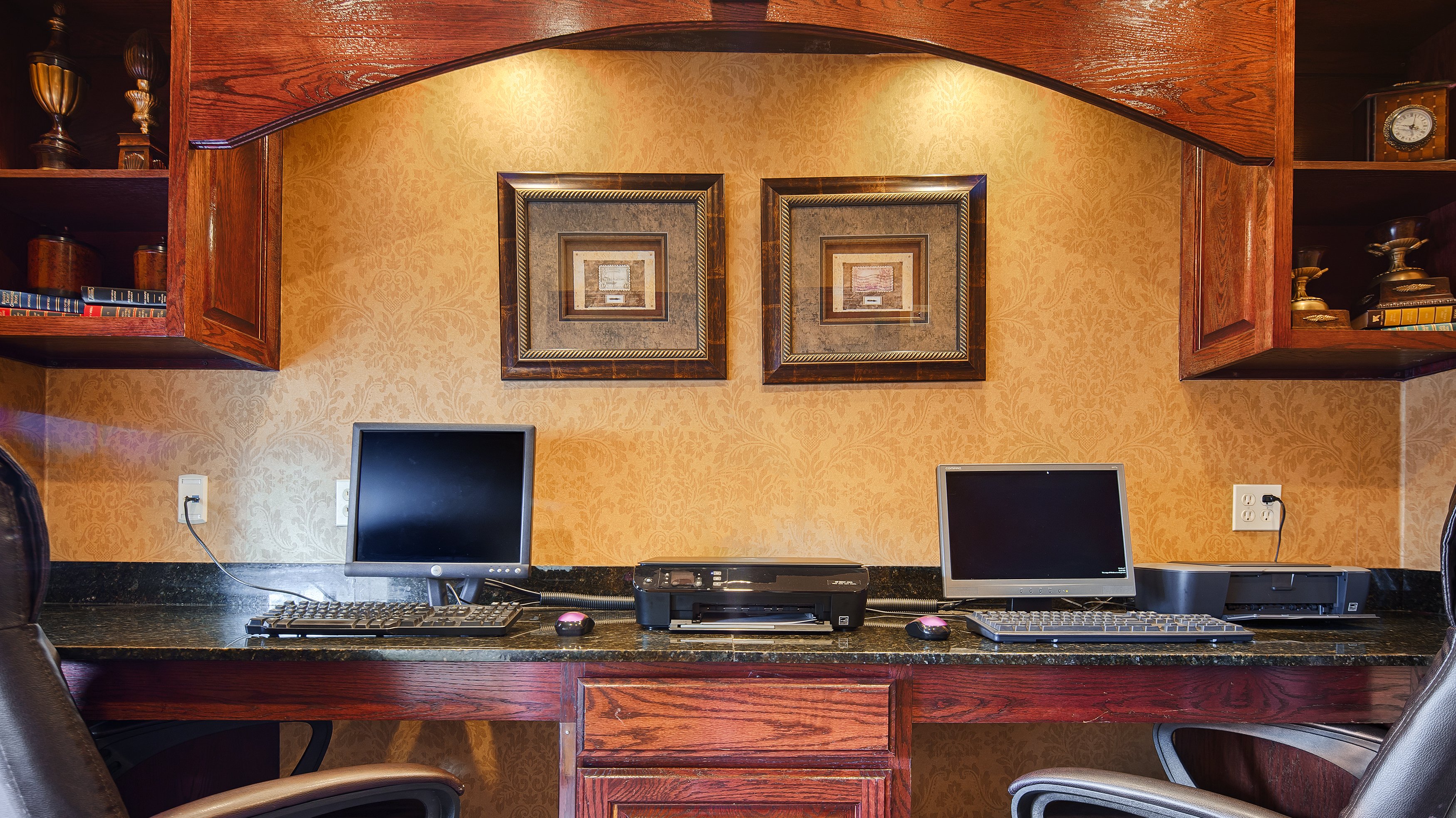 Best Western Plus Crown Colony Inn and Suites 48/59