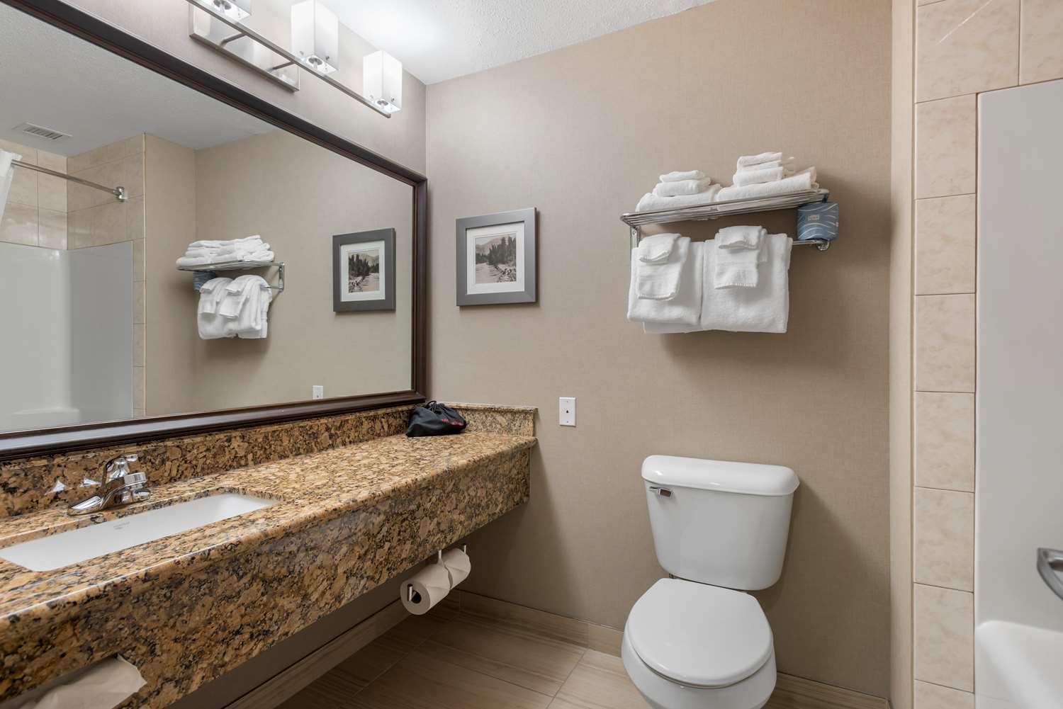 غرفة بسريرين كوين، Best Western Plus Fernie Mountain Lodge 3/3