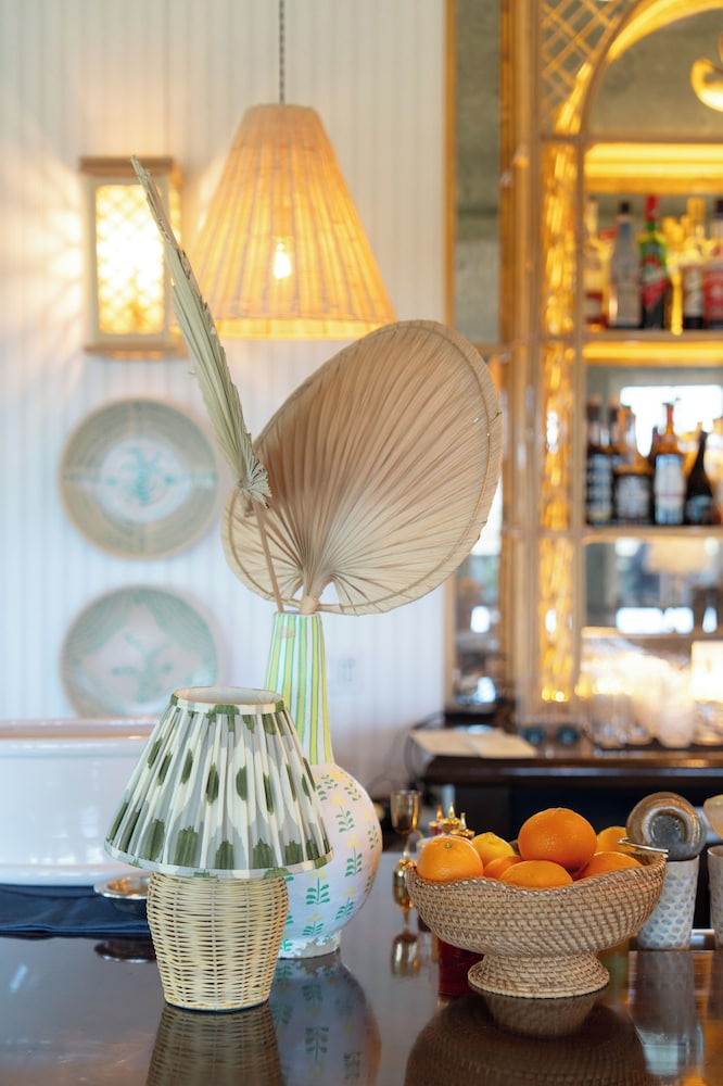 The Dunlin, Auberge Collection 18/50