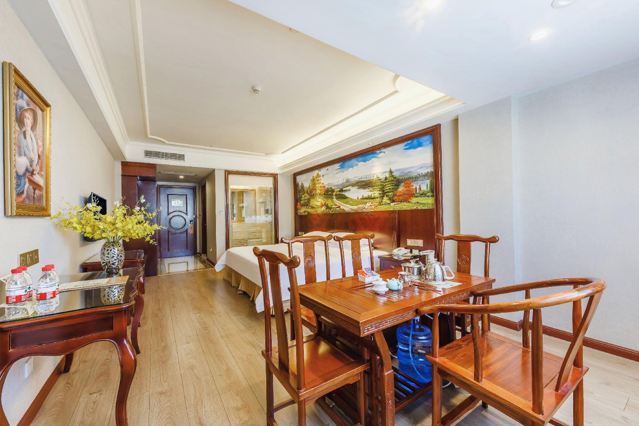 Vienna Hotel (Guangzhou Shiling Leather City) 49/58