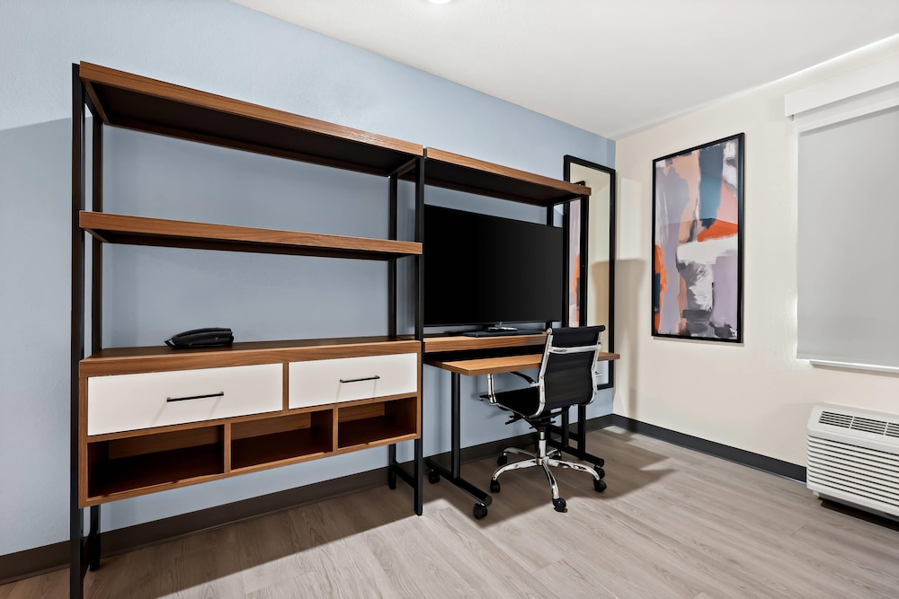 Everhome Suites Huntsville - Research Park 49/60