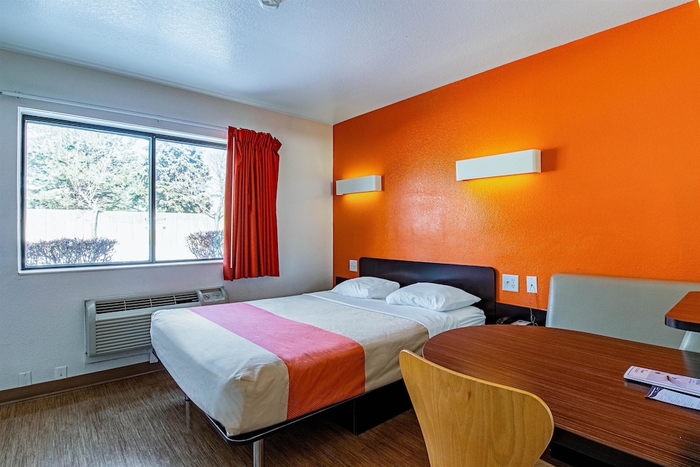 Motel6 Palatine, IL - Chicago Northwest 29/52