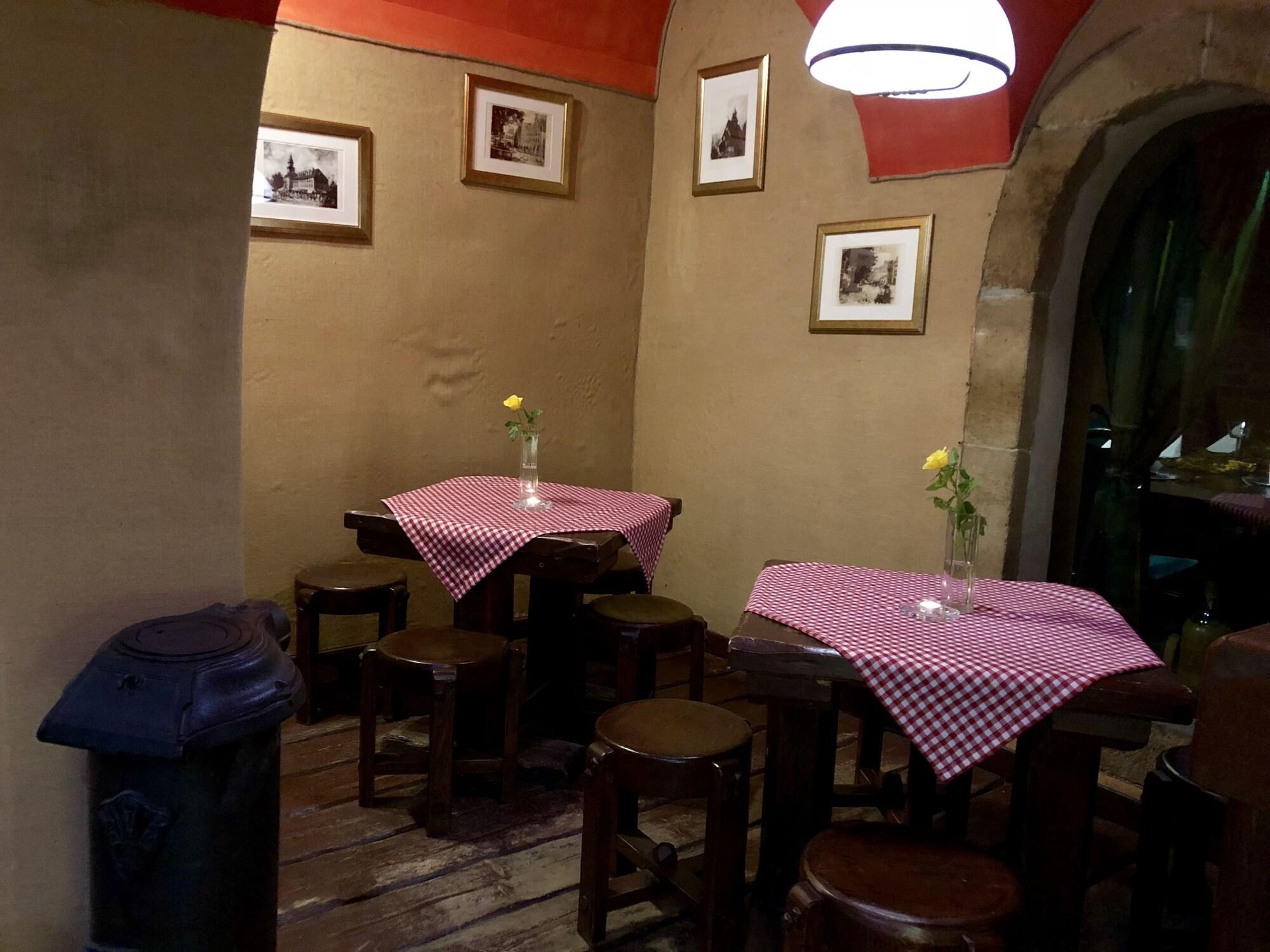Hotel Baron Karczma Grodzka 40/51