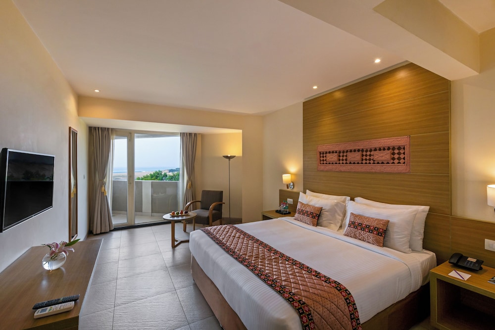 Privilege, Suite, Double Bed, Sea View, Sofa, Balcony