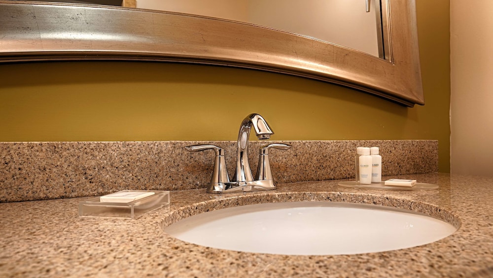 Best Western Plus Jacksonville West 4/18