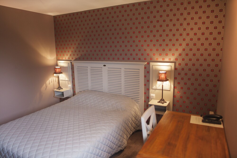 Le Cottage Hotel 4/27