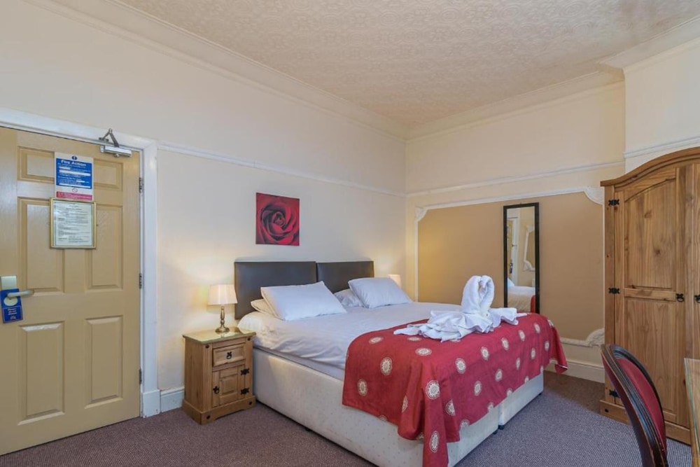 Skegness OYO Royal Hotel 20/60