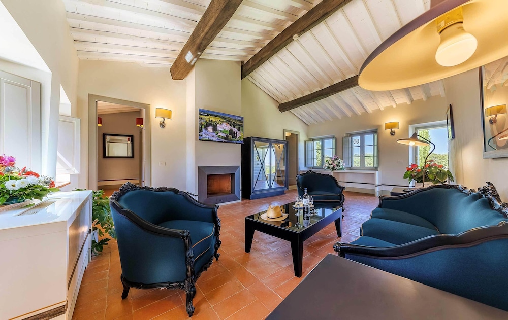 BORGO SCOPETO RELAIS 54/76