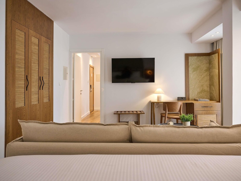 The Classic Hotel Nicosia - Handwritten Collection 44/62