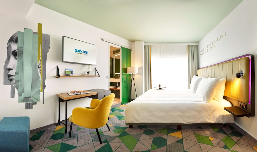 PARK INN BY RADISSON HASSELT 24/55
