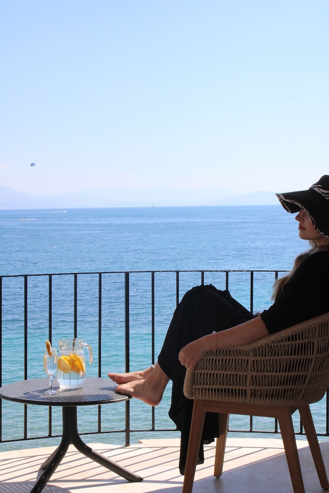 Dassia Beach Hotel photo2