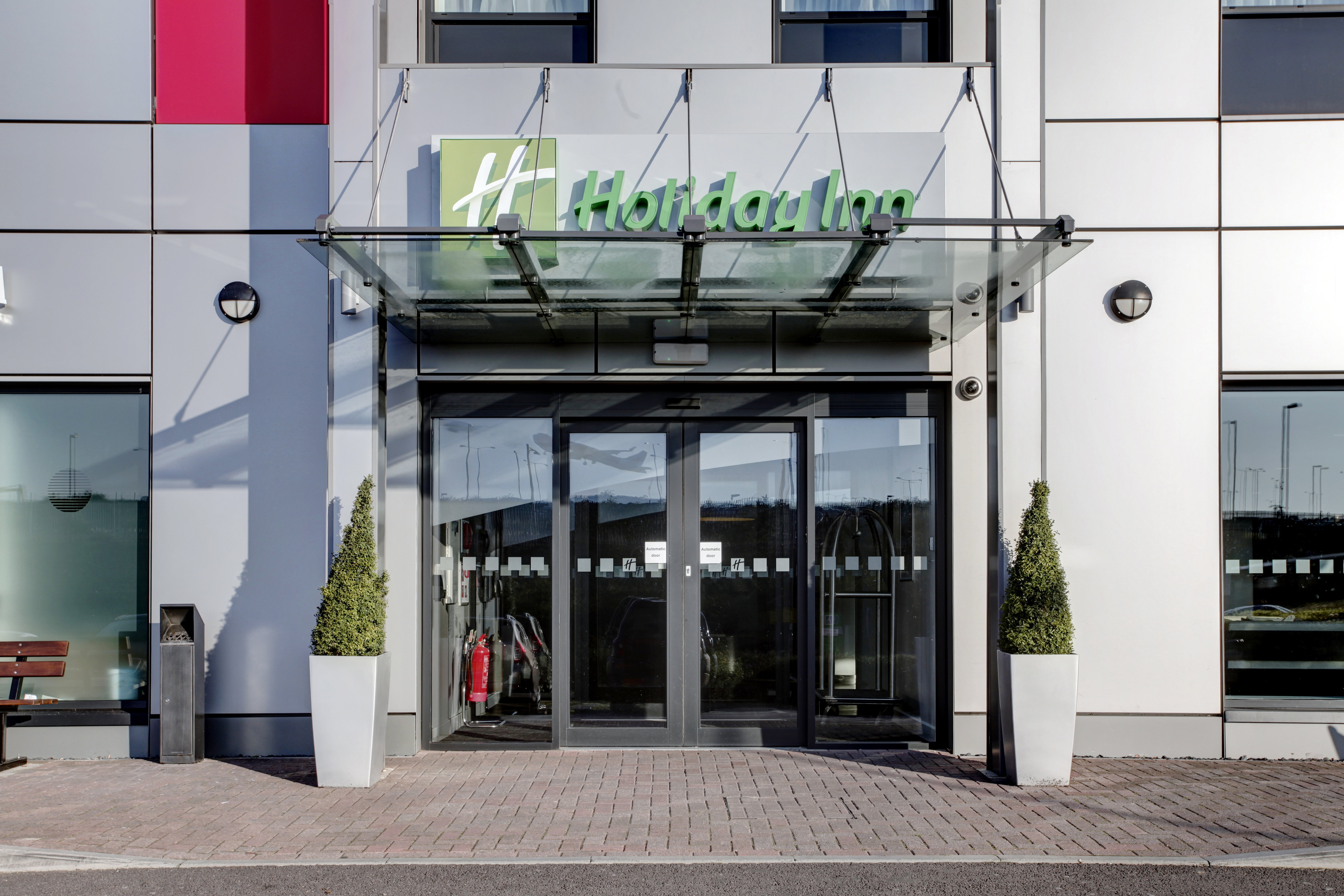 Holiday Inn London Luton Airport 6/64