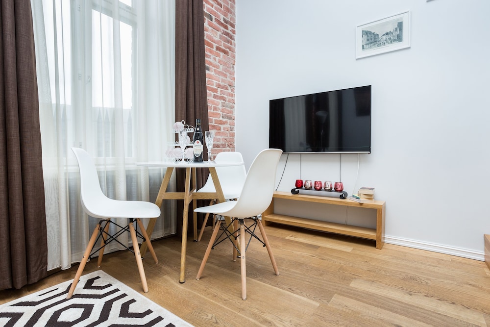 Angleterre Apartments 38/50