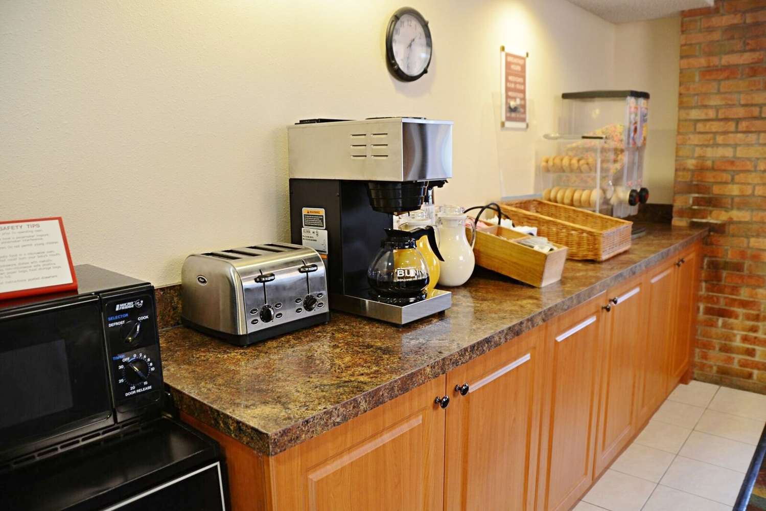 Country Hearth Inn & Suites Kenton 29/47