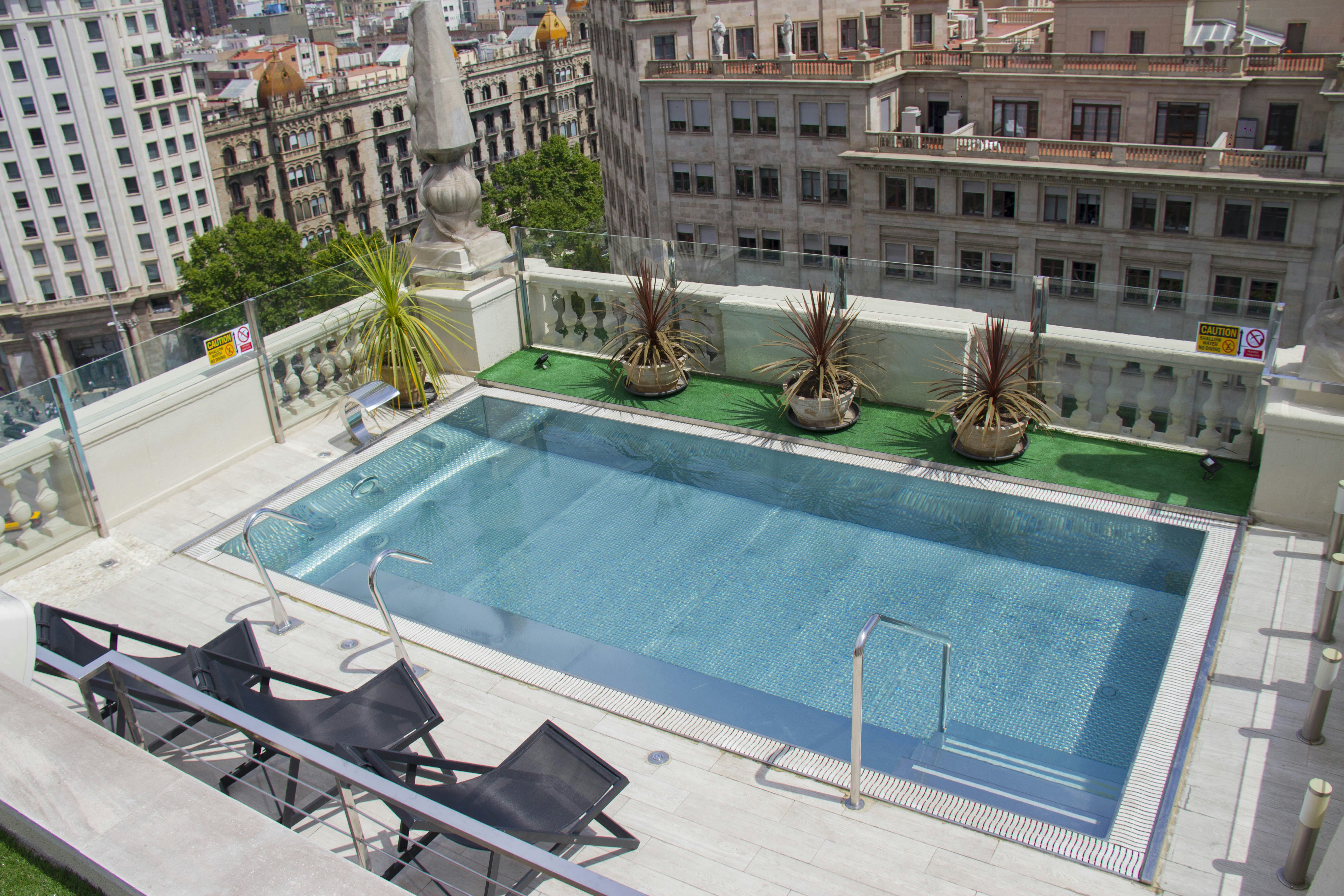 El Avenida Palace 22/25