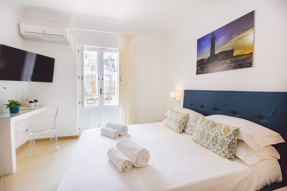 Lemoni Suite 38/56