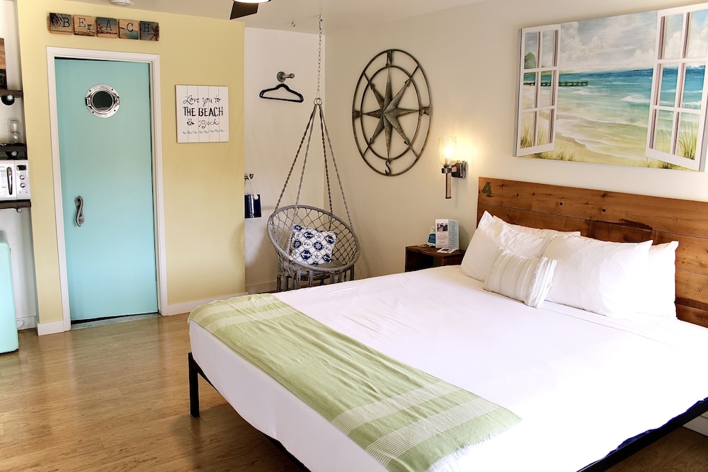 غرفة قياسية بسرير كينج، Haley Hotel 6/10