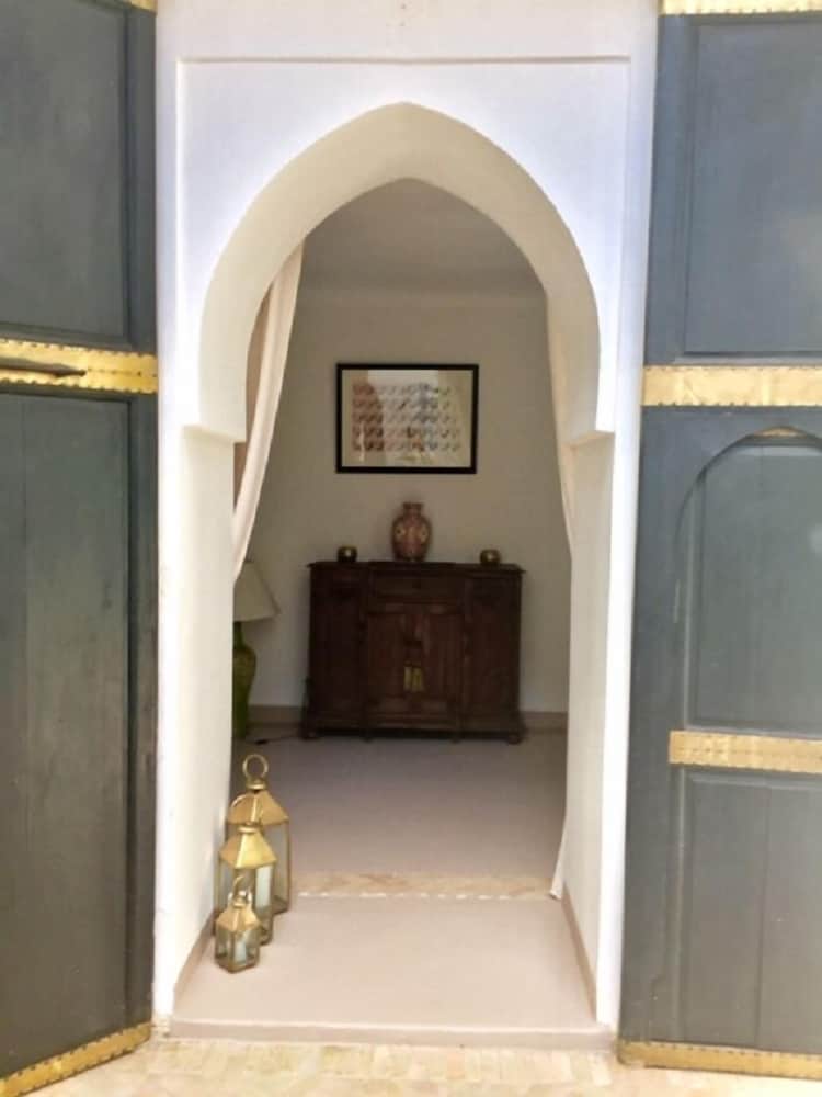 Riad Sasha 5/38