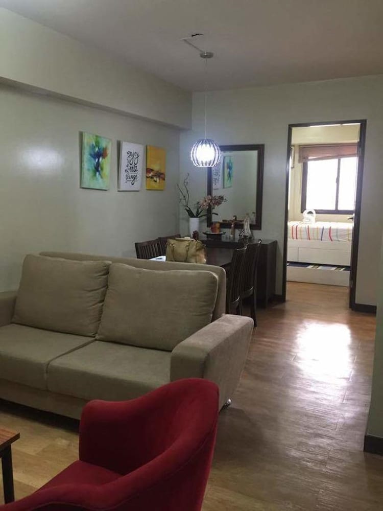 Your Home Away From Home Royal Palm 31/57